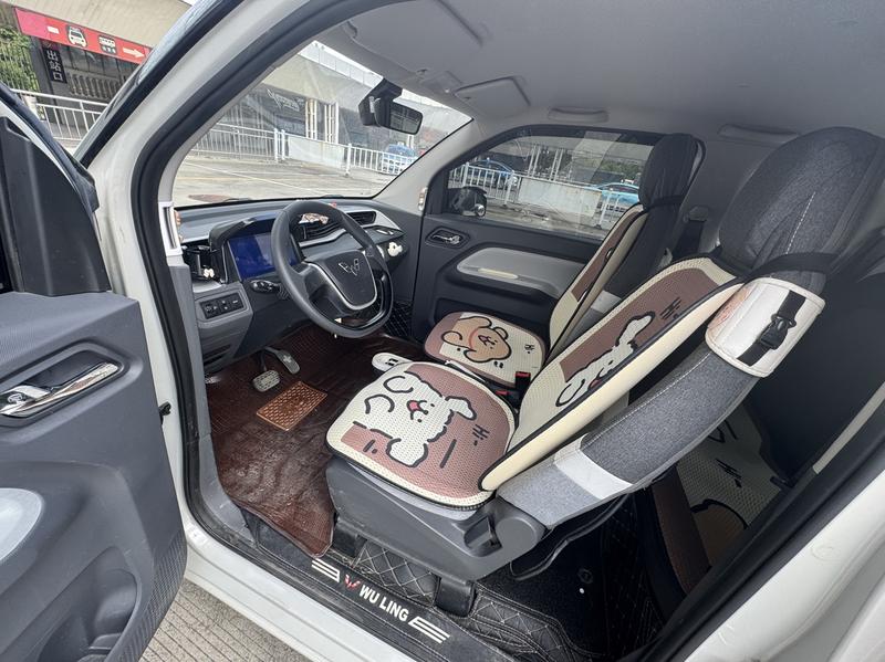 Wuling Mini EV, 2021 — фото 11 из 12