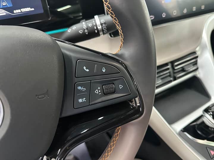 BYD Song Pro Hybrid, 2023 — фото 7 из 9