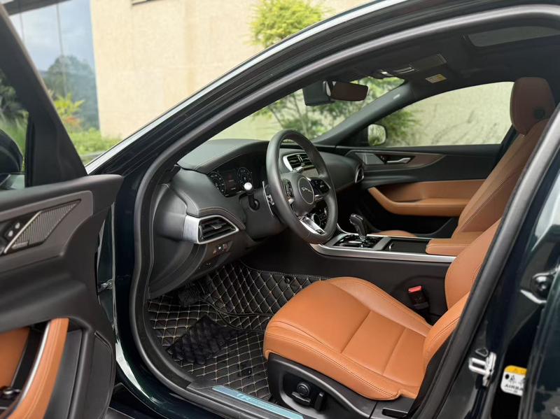 Jaguar XE L, 2022 — фото 8 из 10