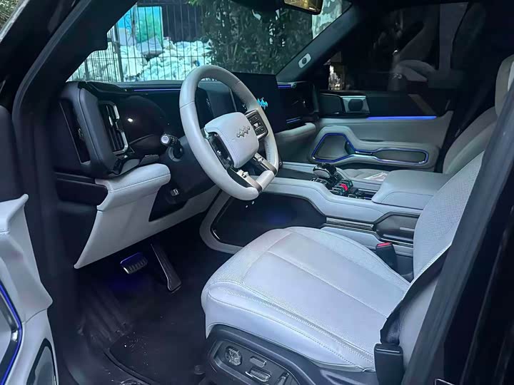BYD FangChengBao Leopard 8, 2026 — фото 4 из 9