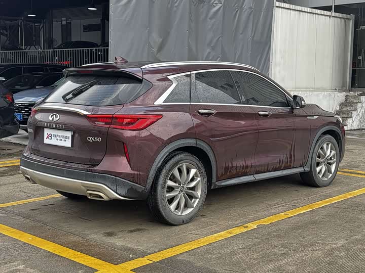 Infiniti QX50, 2023 — фото 6 из 9