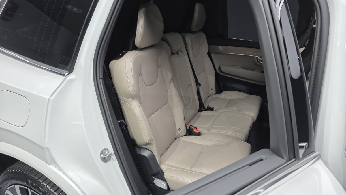 Volvo XC90, 2025 — фото 10 из 12