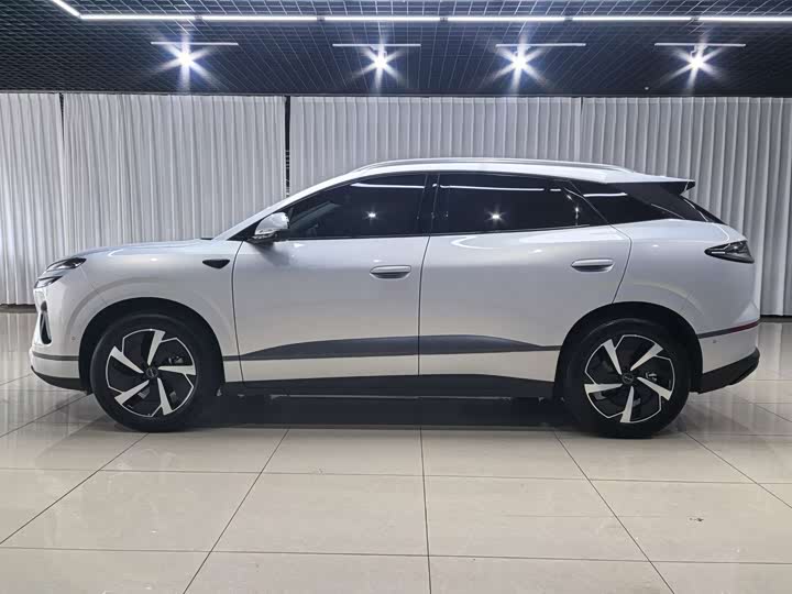 BYD Sea Lion 06 Hybrid/EV, 2026 — фото 3 из 9