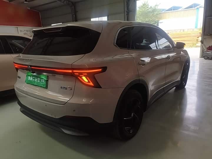 MG Motor ES5, 2025 — фото 7 из 9