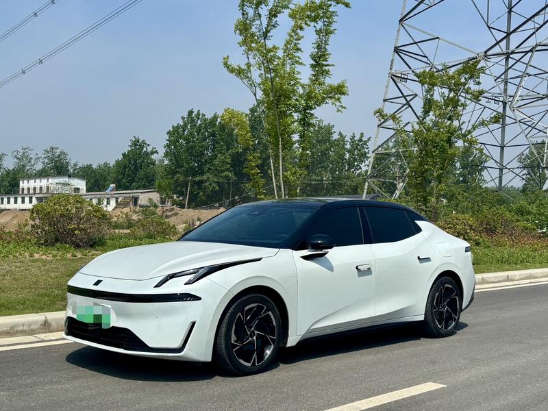 Lynk & Co 07 EM-P Hybrid, 2024 — купить в Рязани под ключ