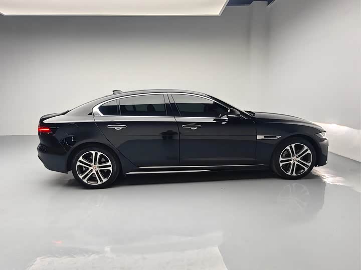 Jaguar XE L, 2021 — фото 8 из 9
