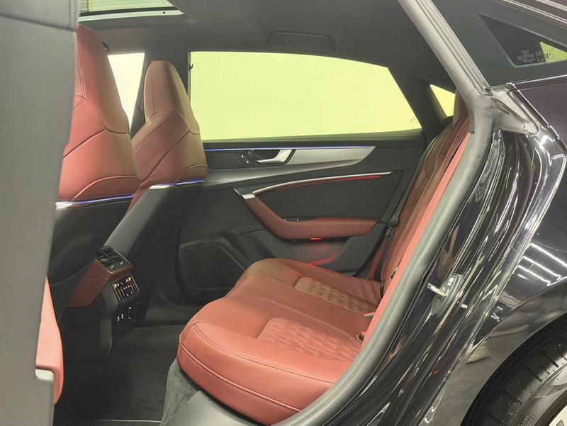 Audi A7L, 2023 — фото 10 из 12