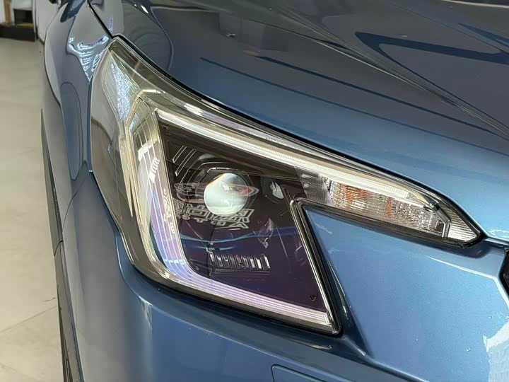 Subaru Forester, 2022 — фото 3 из 9
