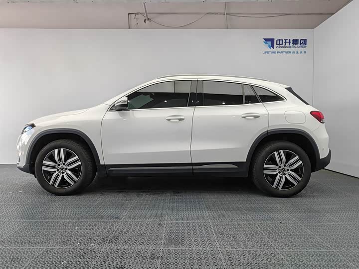 Mercedes-Benz EQA, 2023 — фото 7 из 9