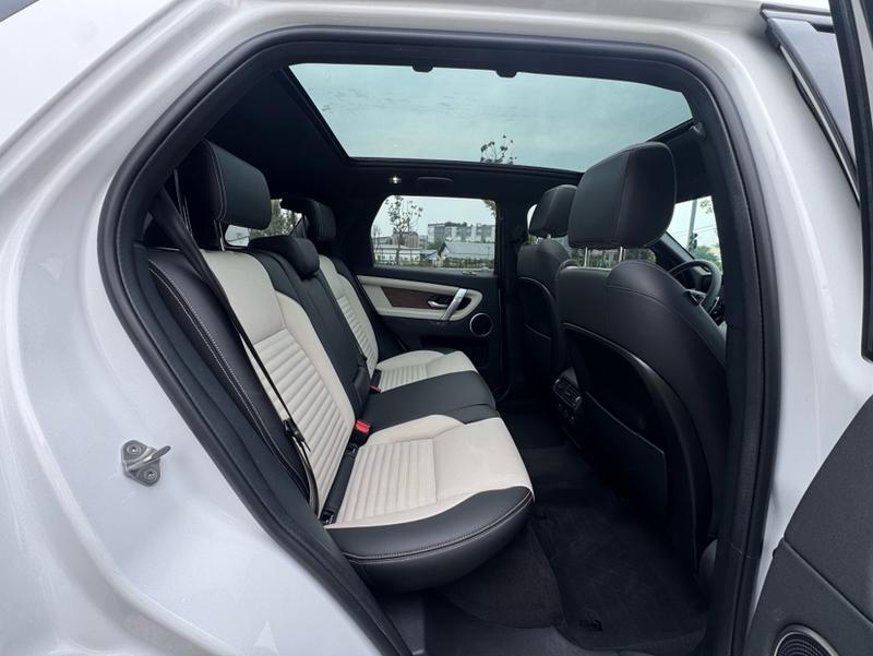 Land Rover Discovery Sport Hybrid, 2022 — фото 12 из 12