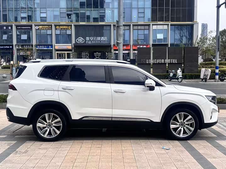 Geely Okavango, 2022 — фото 5 из 9