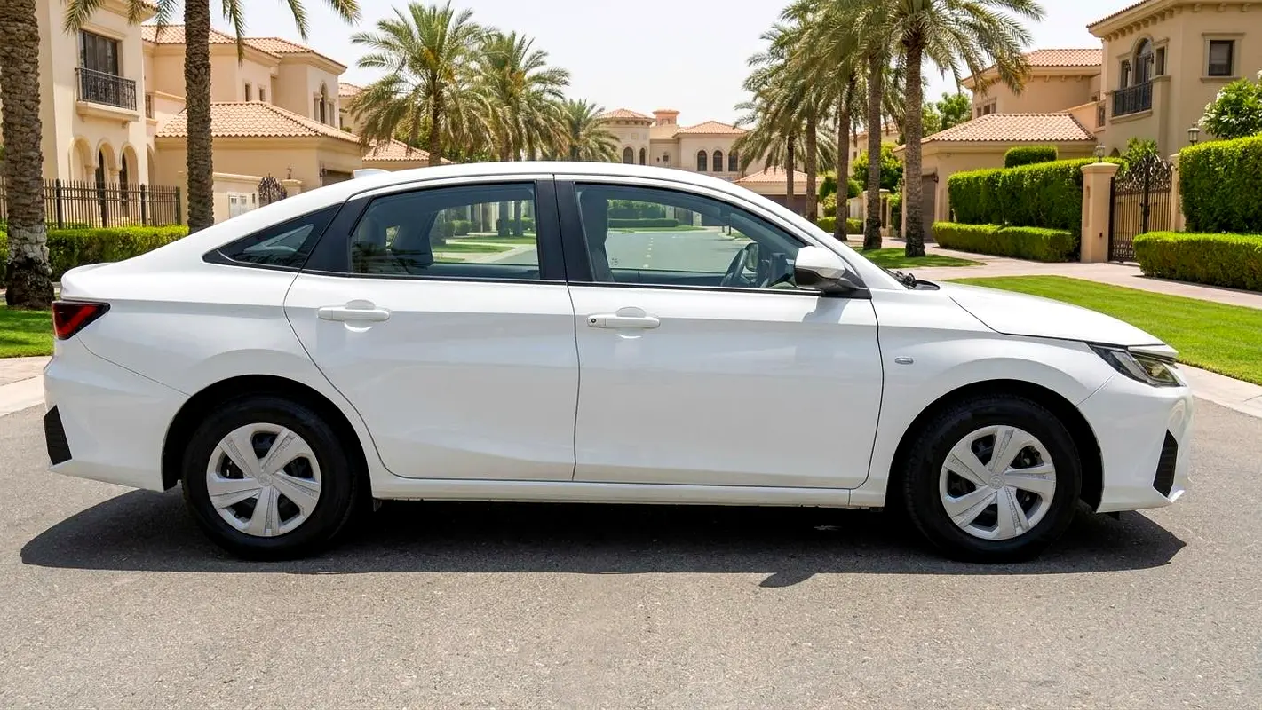 Toyota Yaris, 2024 — фото 5 из 10