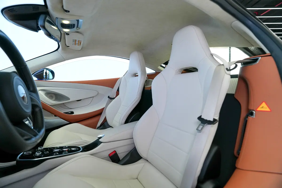 McLaren GT, 2023 — фото 10 из 10