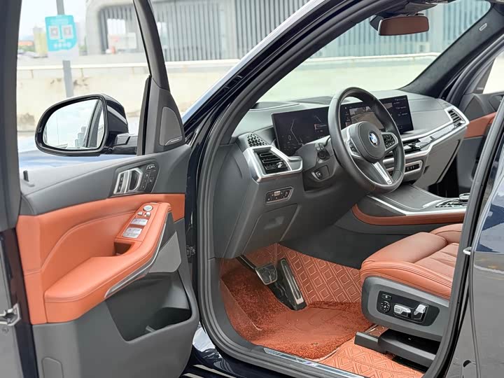BMW X7, 2023 — фото 4 из 7