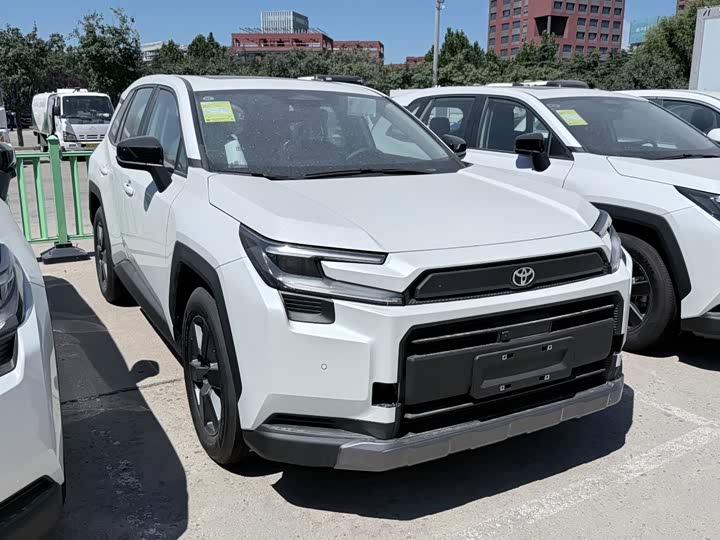 Toyota RAV4, 2025 — фото 3 из 7