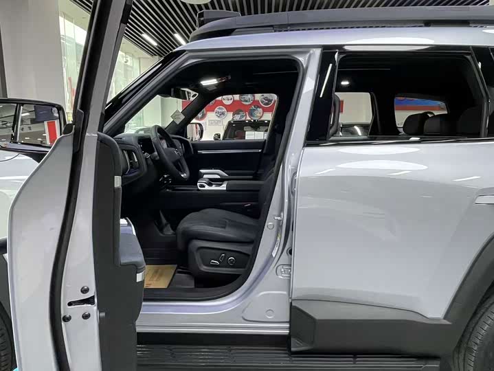 Changan Deepal G318, 2024 — фото 3 из 9
