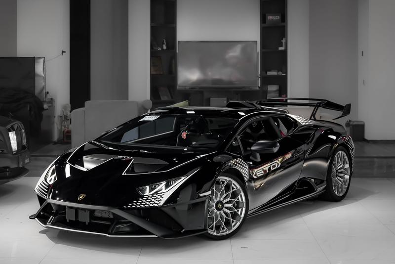 Lamborghini Huracán, 2022 — купить в Москве под ключ
