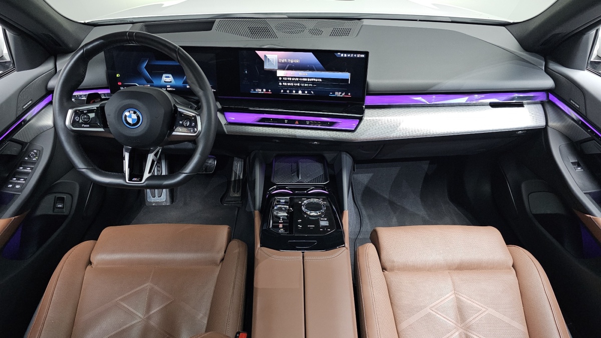 BMW i5, 2023 — фото 7 из 12