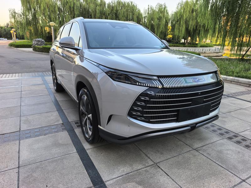 BYD Frigate 07, 2024 — фото 3 из 12