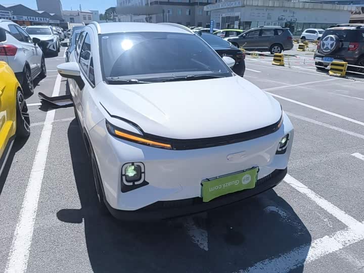 Geely Geometry E Firefly, 2024 — фото 4 из 9