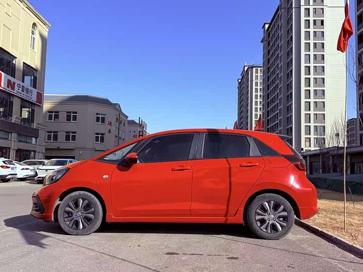 Honda Fit, 2021 — фото 8 из 9