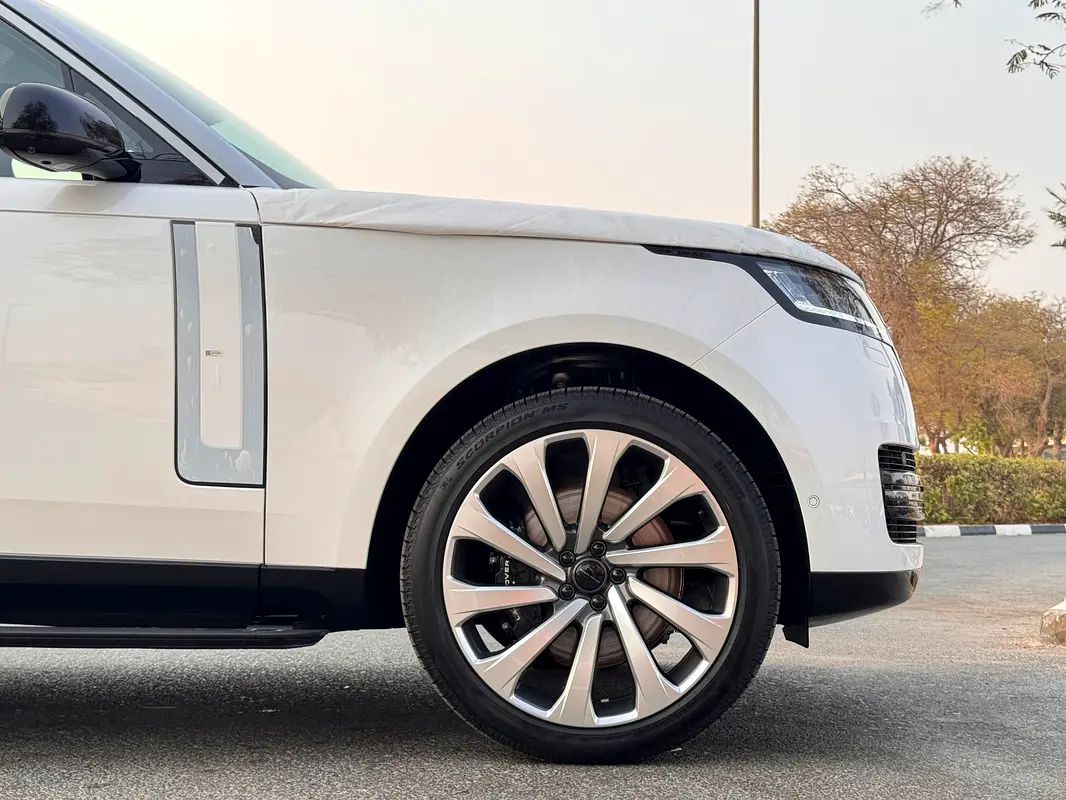 Land Rover Range Rover, 2026 — фото 8 из 10