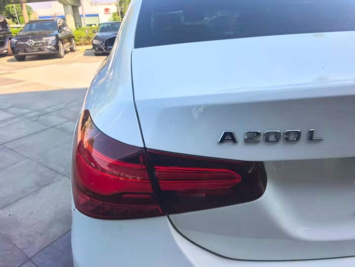 Mercedes-Benz A-Class, 2023 — фото 8 из 9