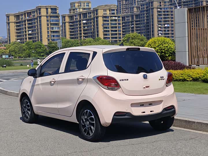 Changan BenBen E-Star, 2022 — фото 4 из 9