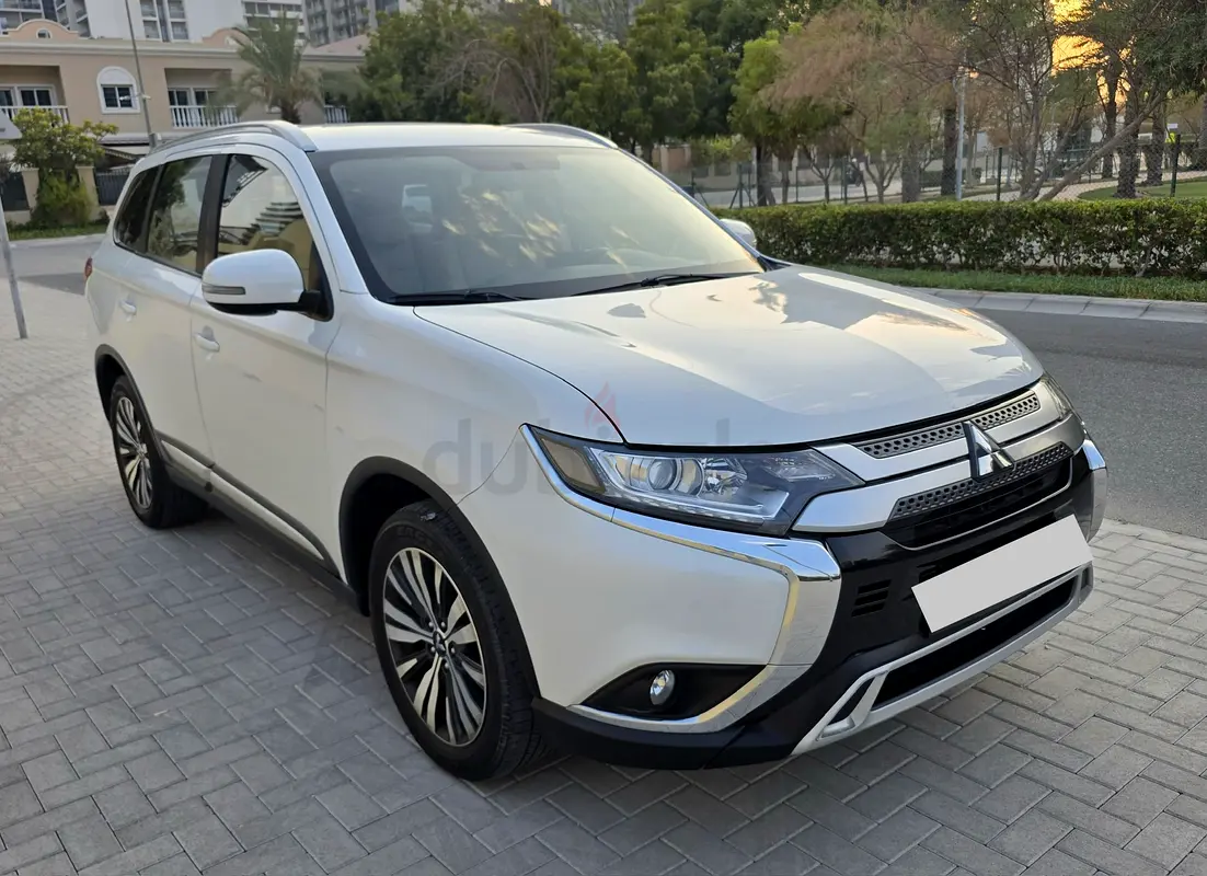 Mitsubishi Outlander, 2023 — фото 2 из 10