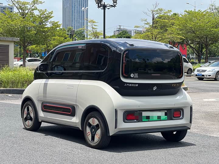 Baojun KiWi EV, 2022 — фото 4 из 9