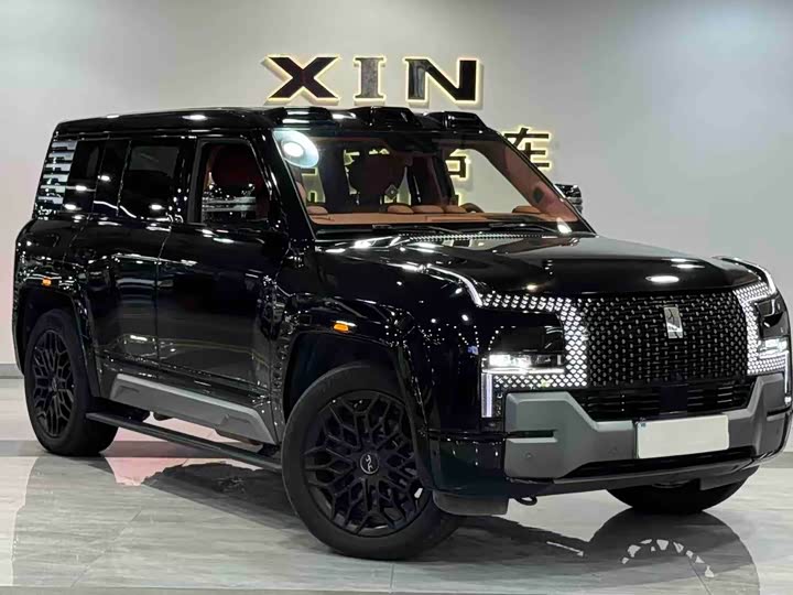 BYD Yangwang U8, 2026 — фото 3 из 9