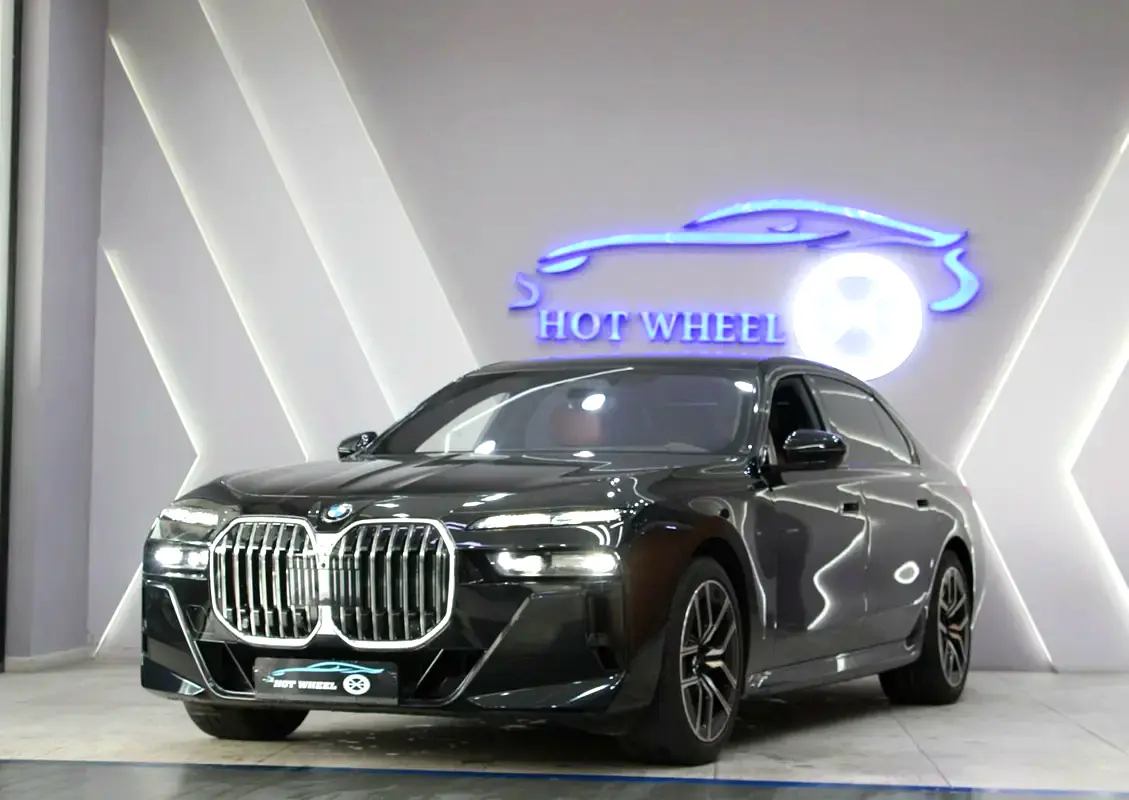 BMW 7-Series, 2023