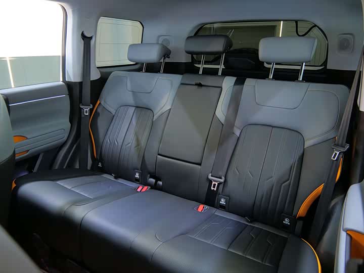 BAIC Beijing BJ40 Hybrid, 2025 — фото 9 из 9