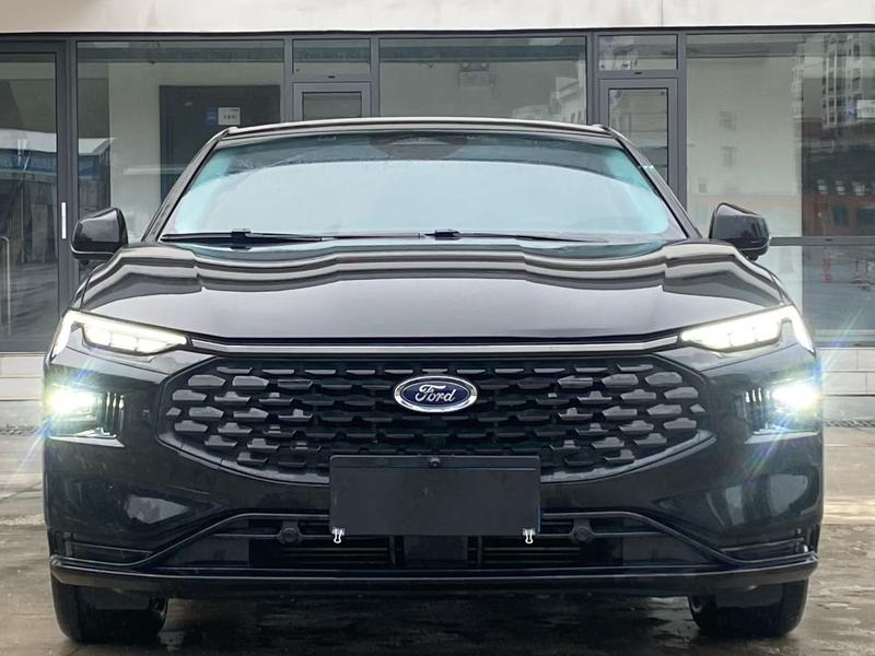 Ford Mondeo, 2023 — фото 2 из 10