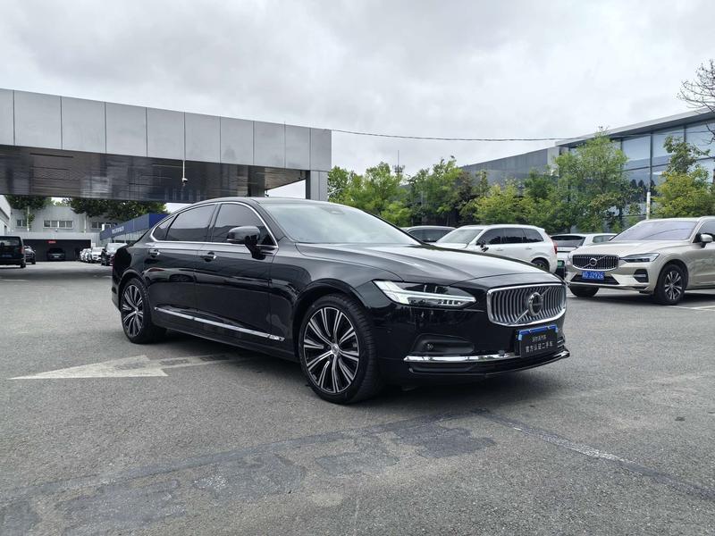 Volvo S90, 2023 — фото 3 из 12