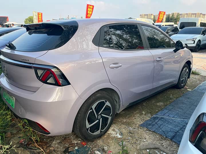 MG Motor 4 EV, 2025 — фото 7 из 7