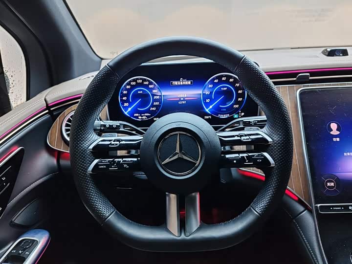 Mercedes-Benz EQE SUV, 2023 — фото 9 из 9