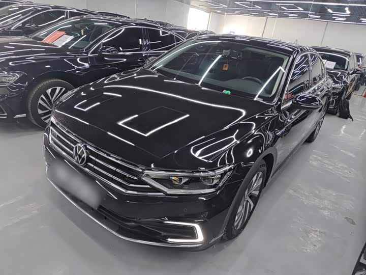 Volkswagen Magotan GTE Hybrid, 2023 — купить в Ульяновске под ключ