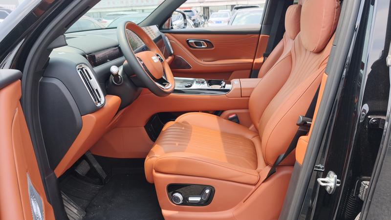 Geely Galaxy M9, 2025 — фото 9 из 11