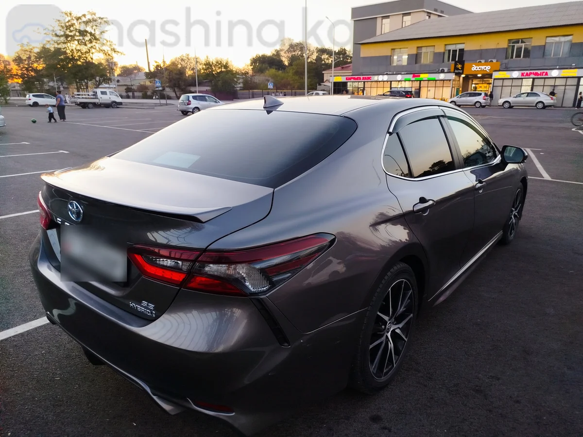 Toyota Camry, 2022 — фото 4 из 6