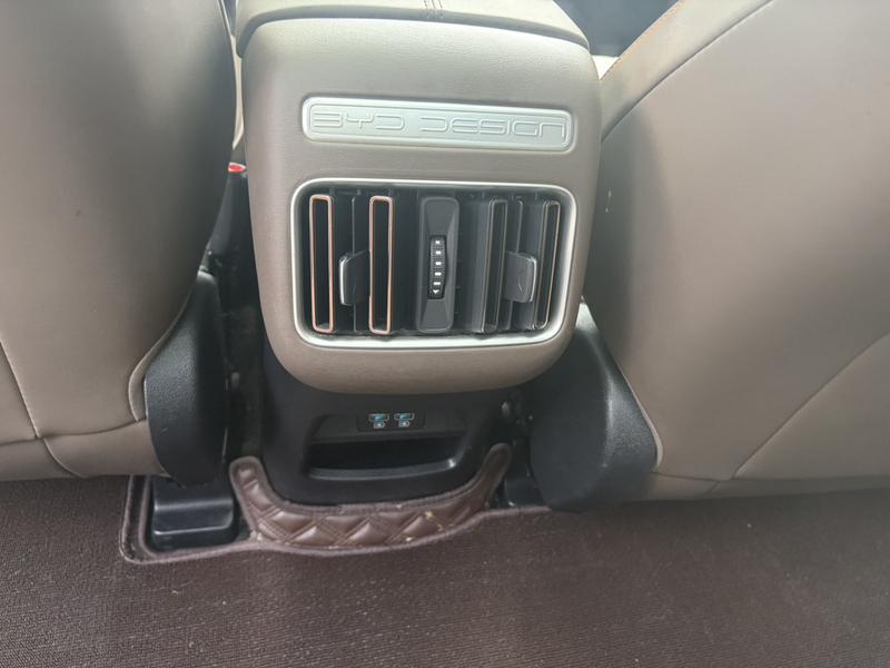 BYD Song Pro Hybrid, 2023 — фото 11 из 12