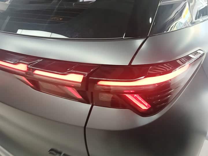 BAIC Arcfox Alpha T5, 2025 — фото 8 из 9