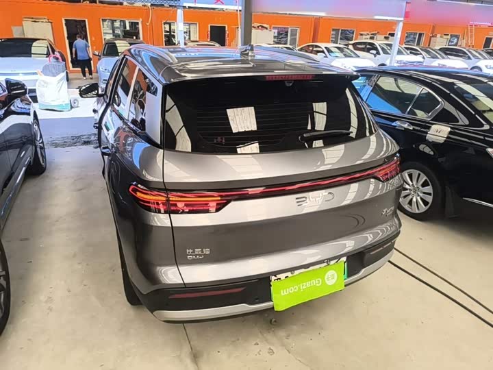 BYD Song Pro Hybrid, 2025 — фото 5 из 9