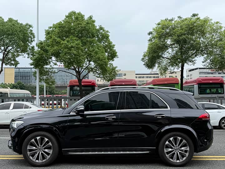 Mercedes-Benz GLE-Class, 2022 — фото 8 из 9