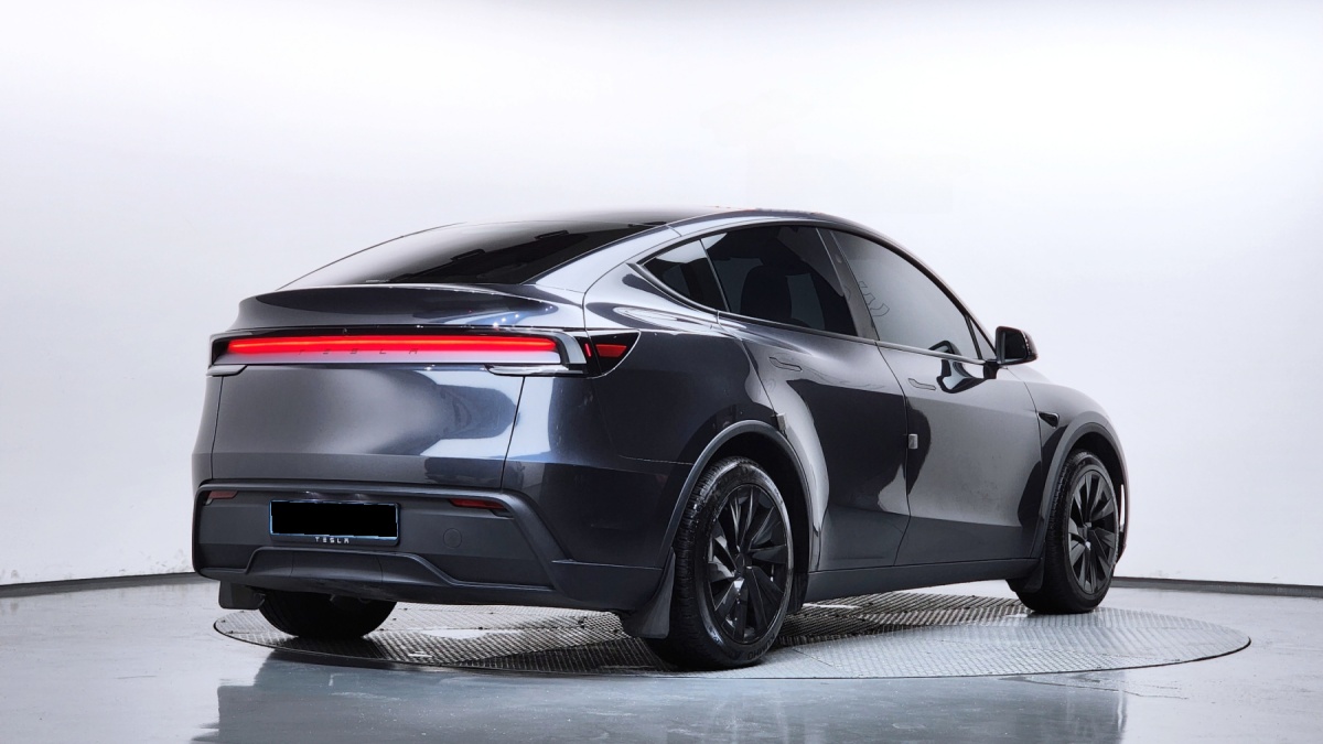 Tesla Model Y, 2025 — фото 2 из 12