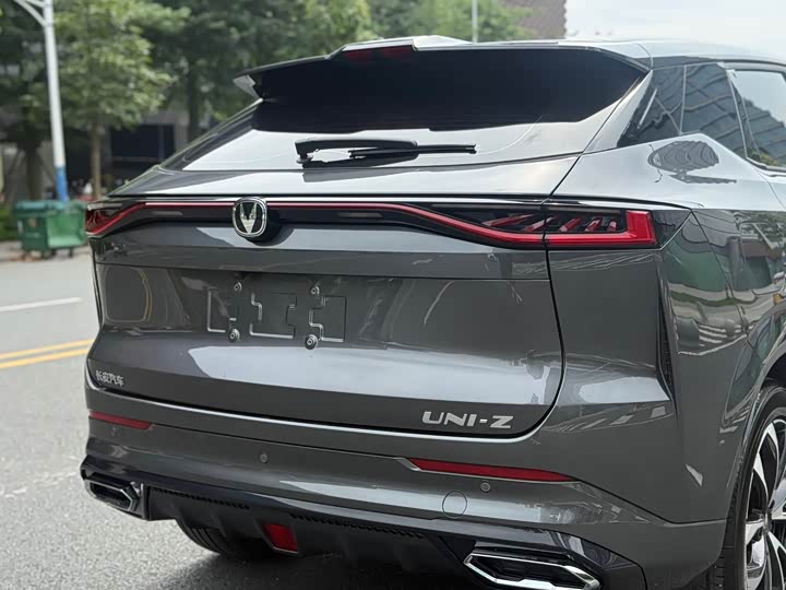 Changan UNI-Z Hybrid, 2024 — фото 9 из 9