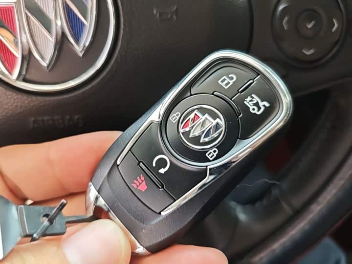 Buick LaCrosse, 2022 — фото 9 из 9
