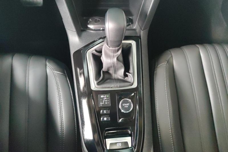 Peugeot 408, 2024 — фото 11 из 12