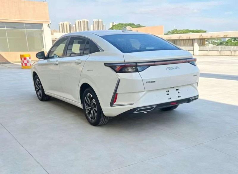 Dongfeng Aeolus Yixuan, 2022 — фото 4 из 11