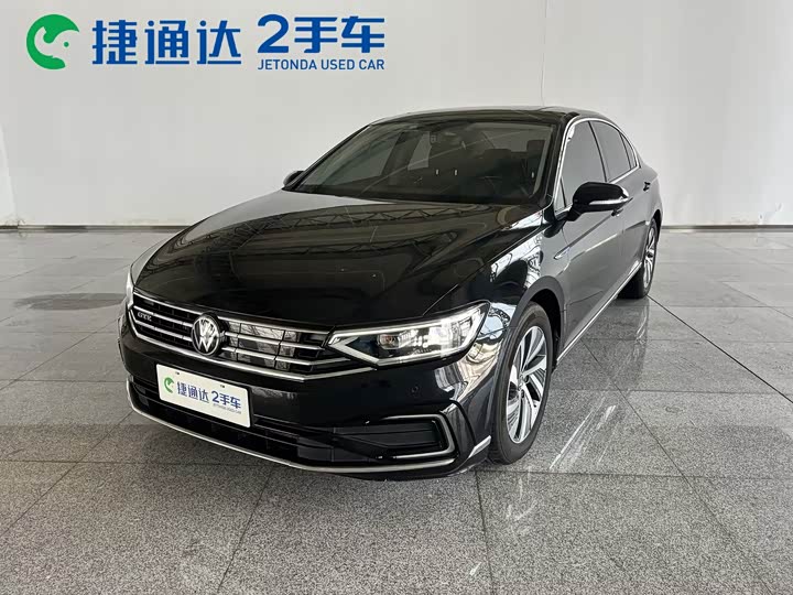 Volkswagen Magotan GTE Hybrid, 2023 — купить в Туле под ключ